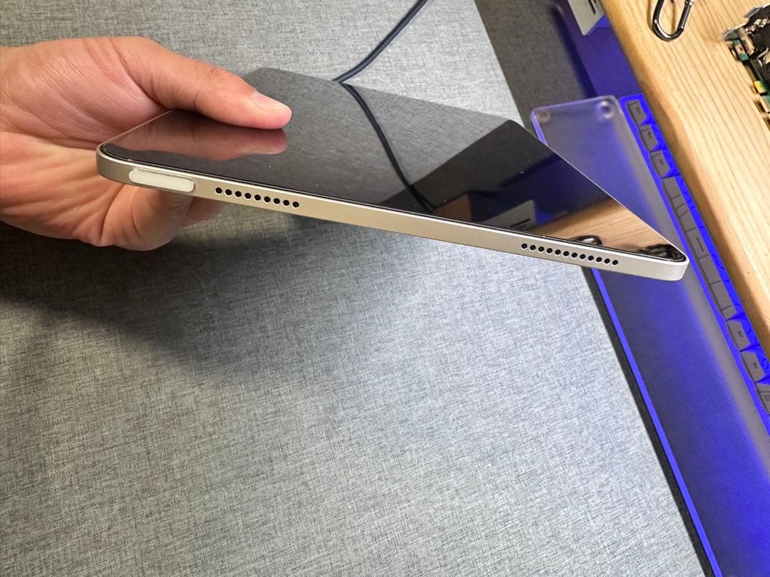 美品　ipad air 11インチ　M2 256GB バッテリー100%