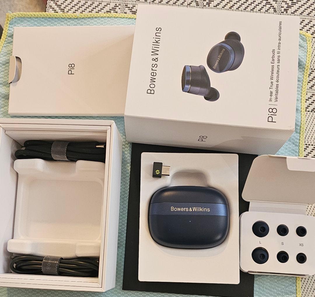 Bowers & Wilkins P8 ワイヤレスイヤホン