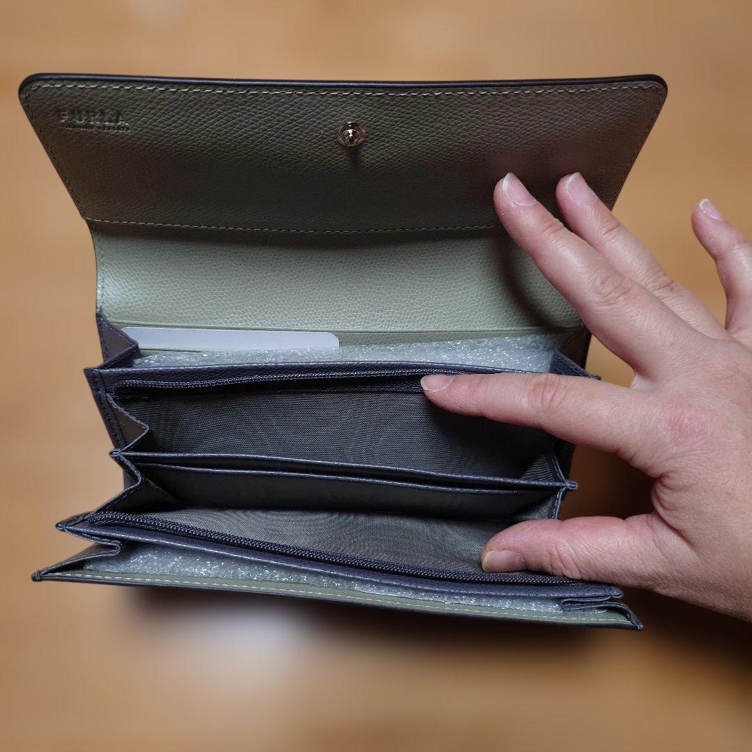 FURLA長財布グレー