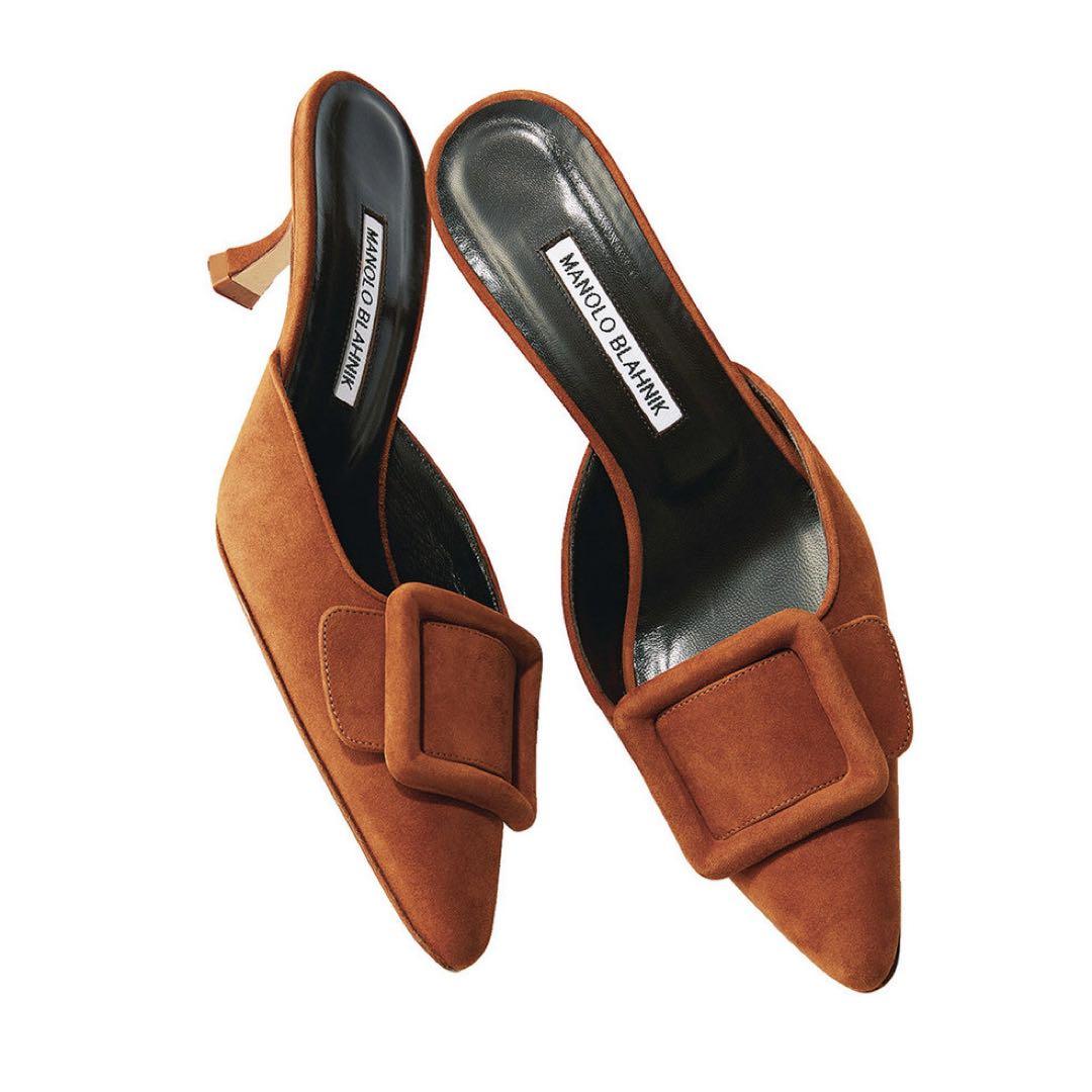 【美品】マノロブラニク 大人気 メイセール バックルディテールミュール　24.5