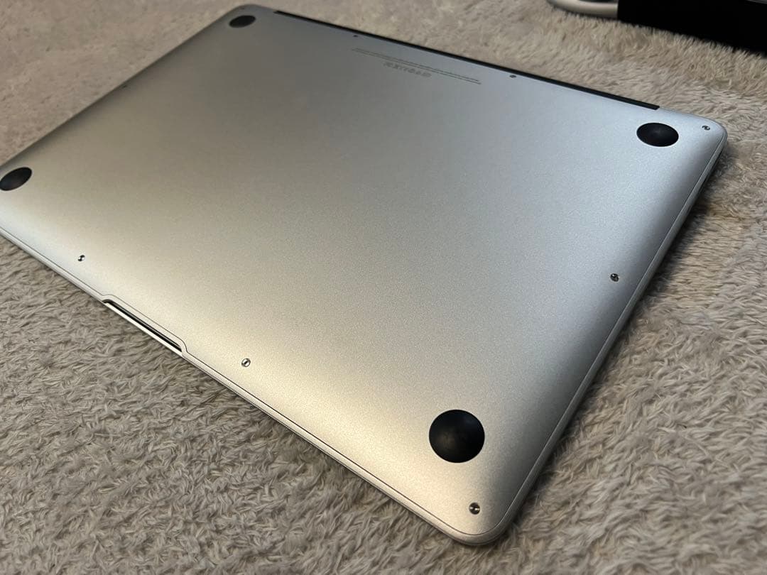 MacBook Air (13-inch, Early 2014) 本体