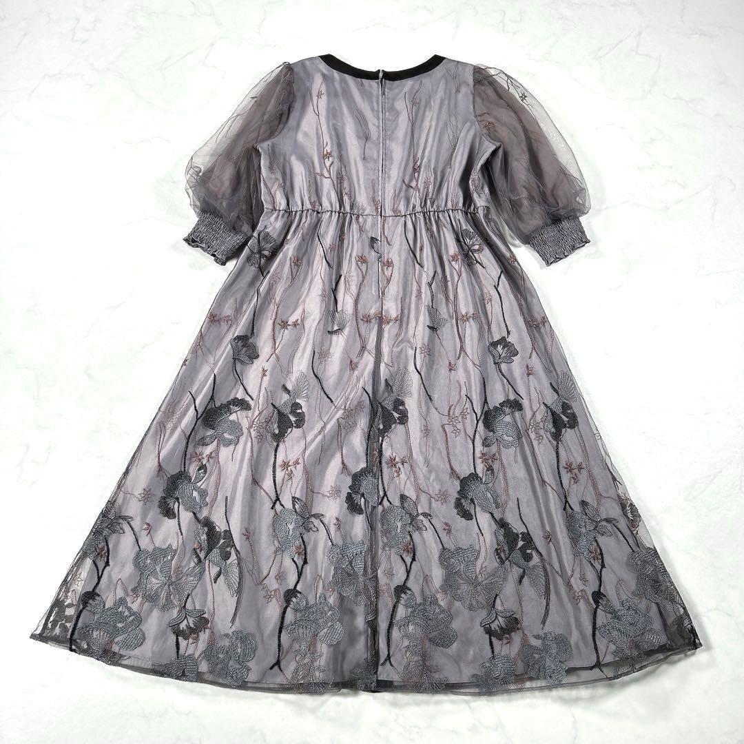 【現行品・大きいサイズ 3L】　カラルス　Vネック刺繍レースワンピースドレス