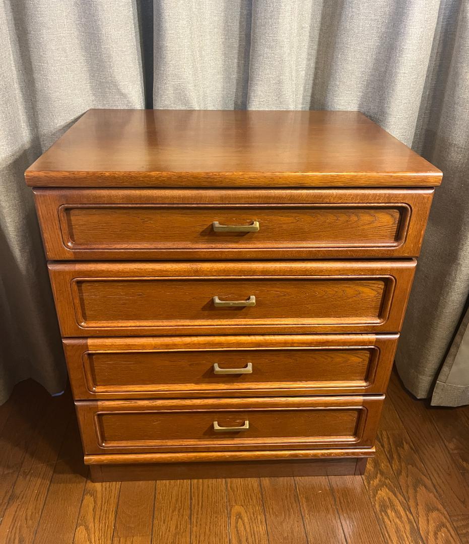 カリモク コロニアル サイドキャビネット 4段収納 チェスト