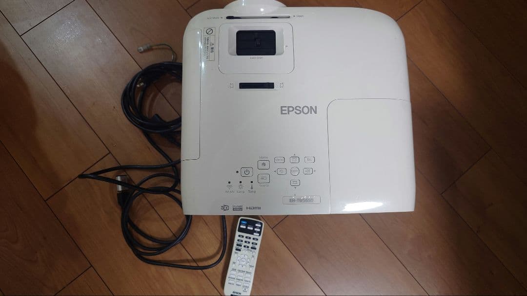 週末限定値下げ　EPSON EH-TW5500 プロジェクター本体