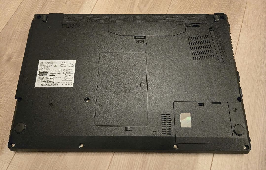 【ほぼ未使用】富士通 LIFEBOOK A5512 12世代i5/メモリ16GB