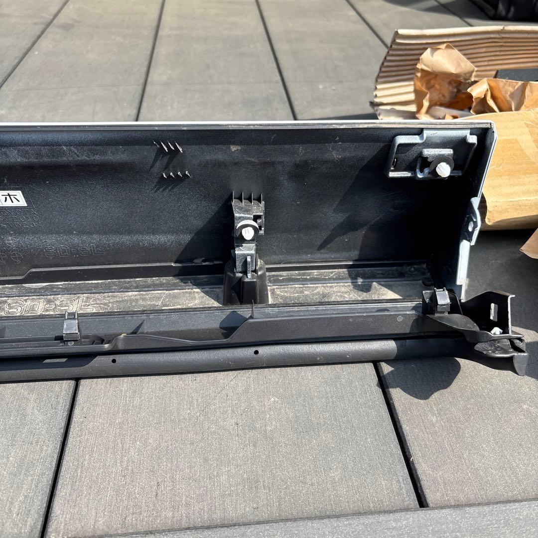 アルファード40 フロントマットガード左右 スライドマットガード左右(ジャンク)