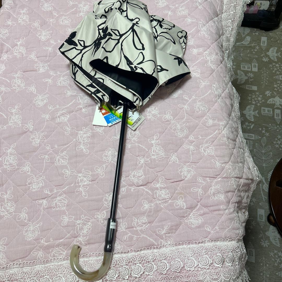 新品ビューランス　コンパクト☂️楽折り　晴雨兼用日傘　サマーシールド