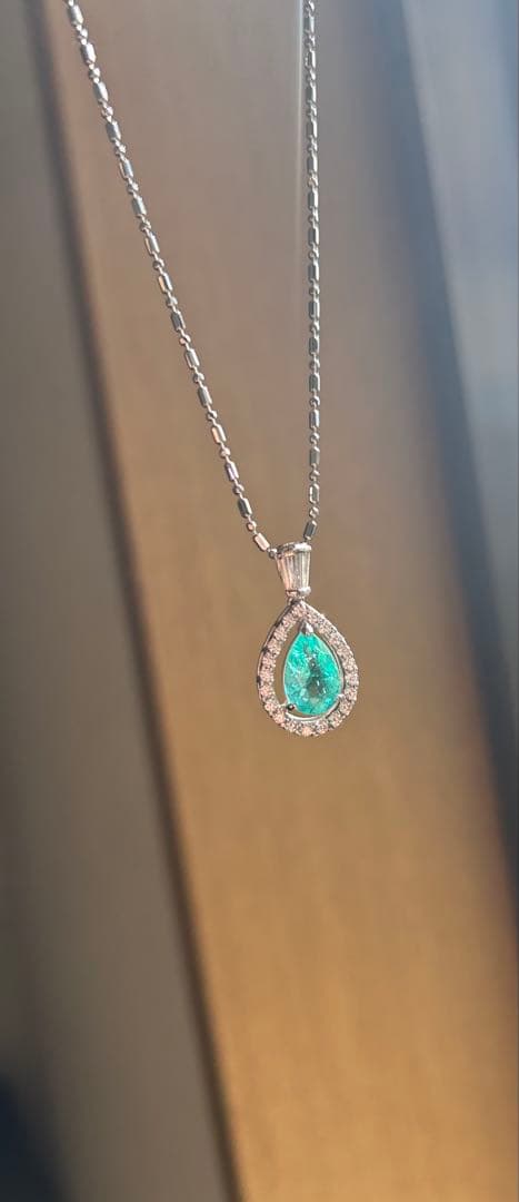 【さらにお値下げ中】Pt.850 天然石パライバトルマリンネックレス【鑑別書】