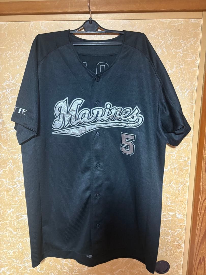 千葉ロッテマリーンズ　ビジターユニフォーム　堀幸一選手直筆サイン入り　美品