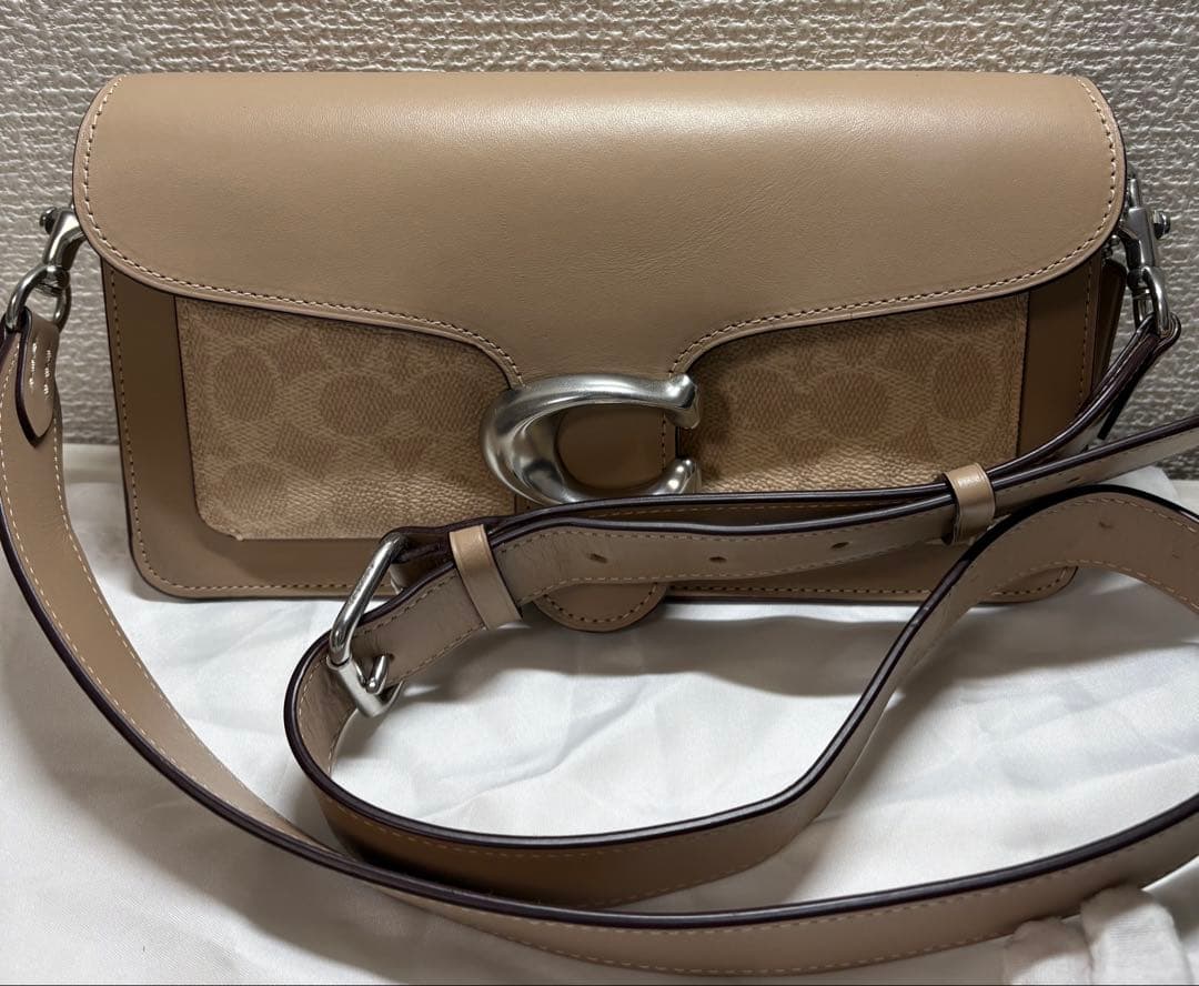 COACH ショルダーバッグ シグネチャーキャンバス