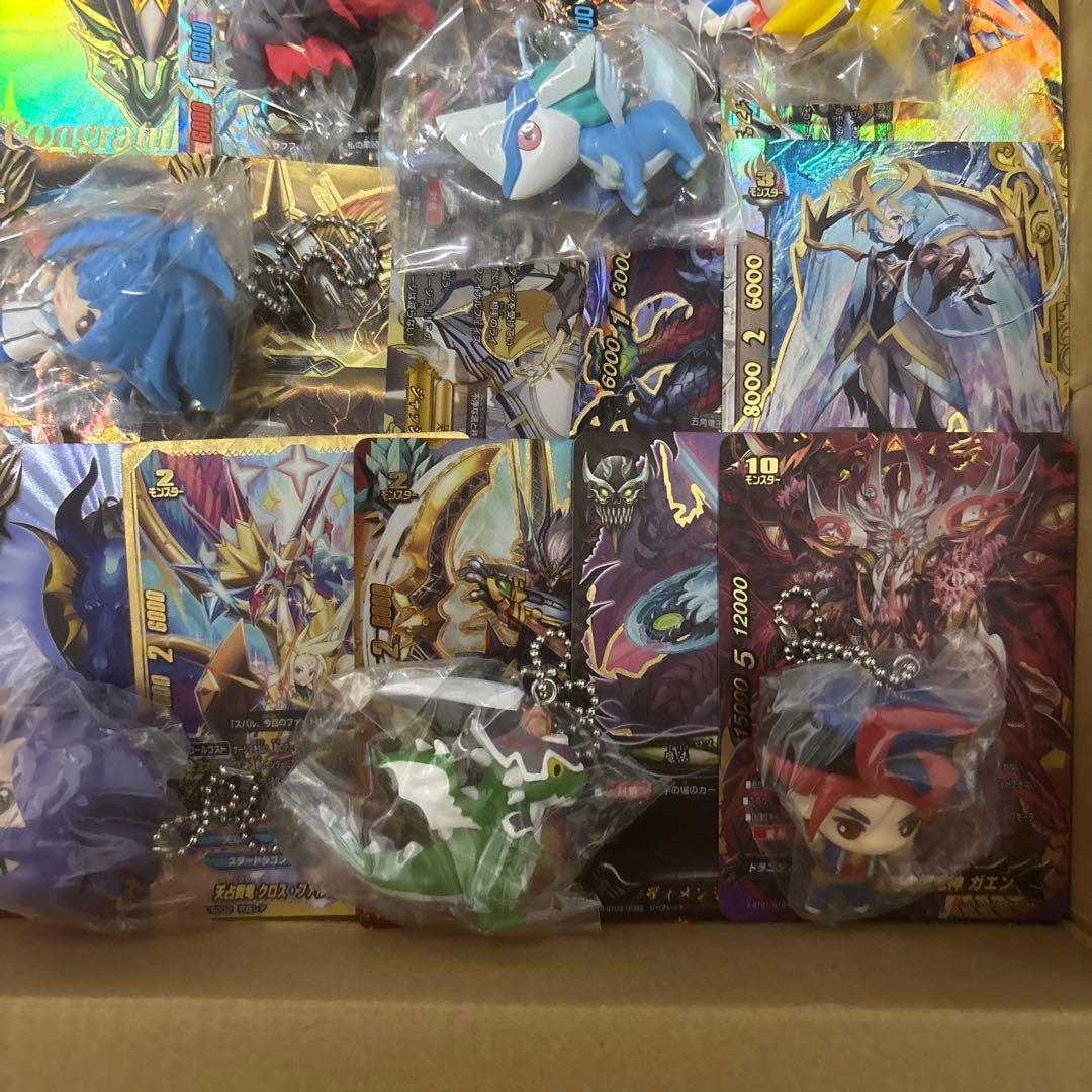 バ*し様 バディファイト まとめ売り 引退品 1200枚以上 ボールチェーンフィ