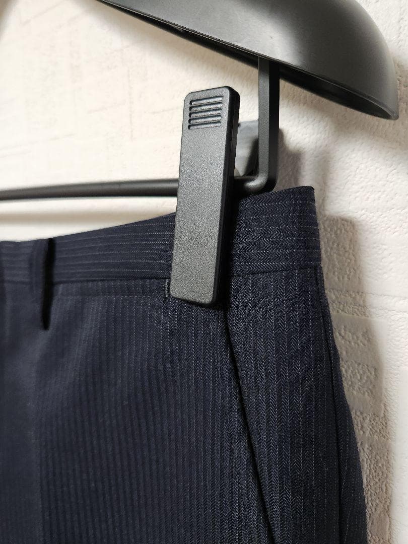 スーツセレクト　メンズ　スーツ　スリーピース　濃紺　ストライプ