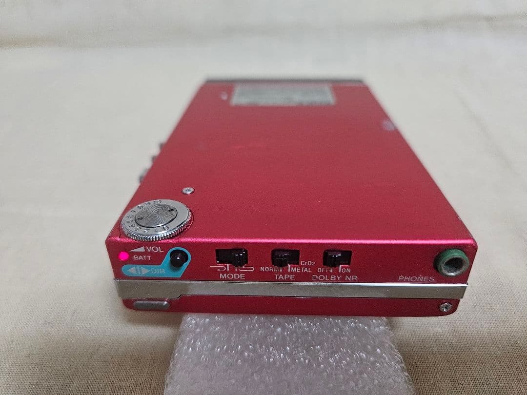 整備済み動作品　WM-102 カセットウォークマン　ポータブルプレイヤー