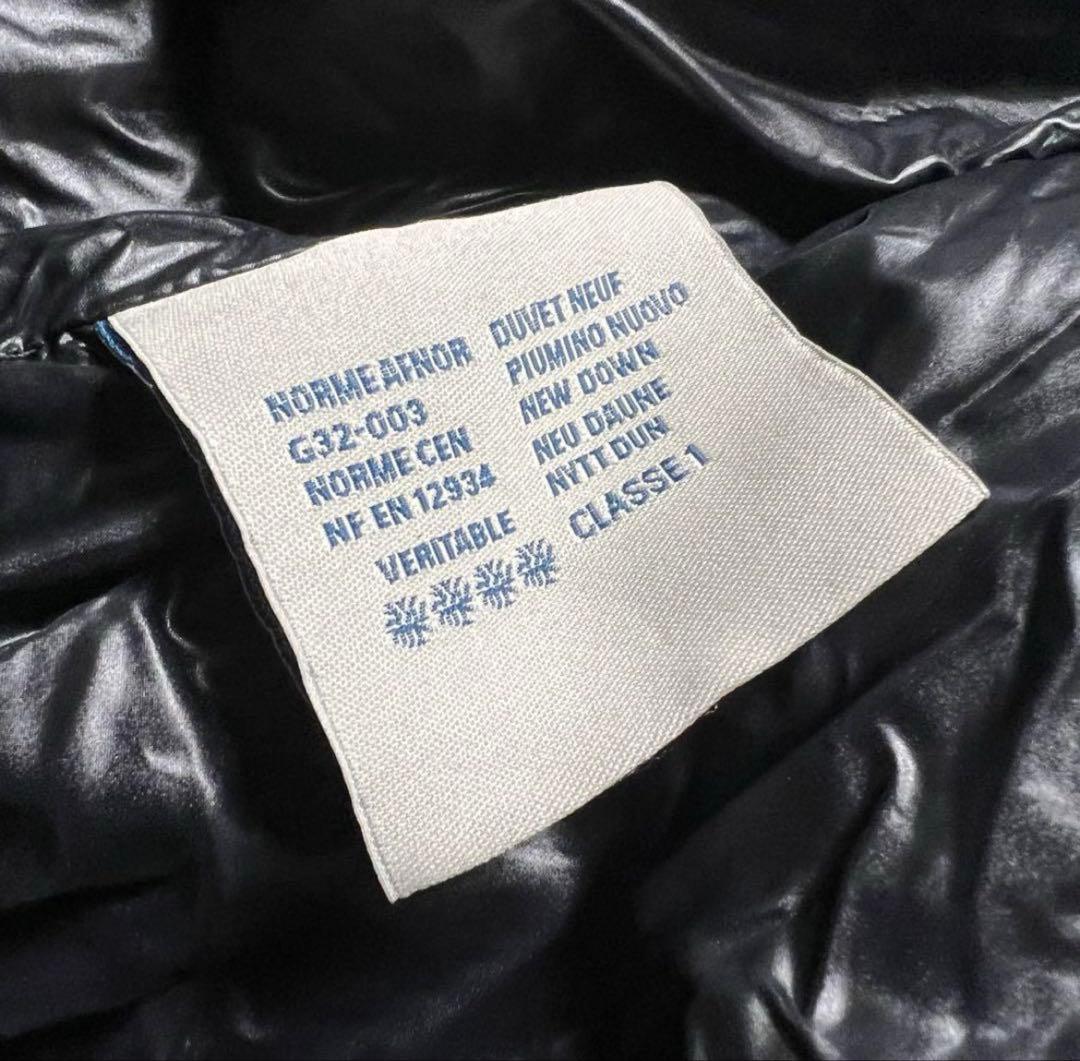 【美品】モンクレール　ヒューベル　サイズ3 ブラック