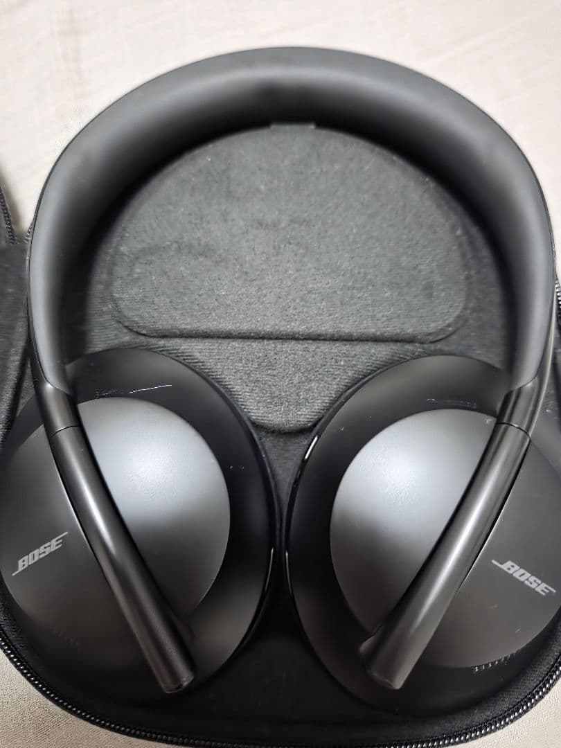 BOSE ワイヤレスヘッドホン Noise Cancelling 700