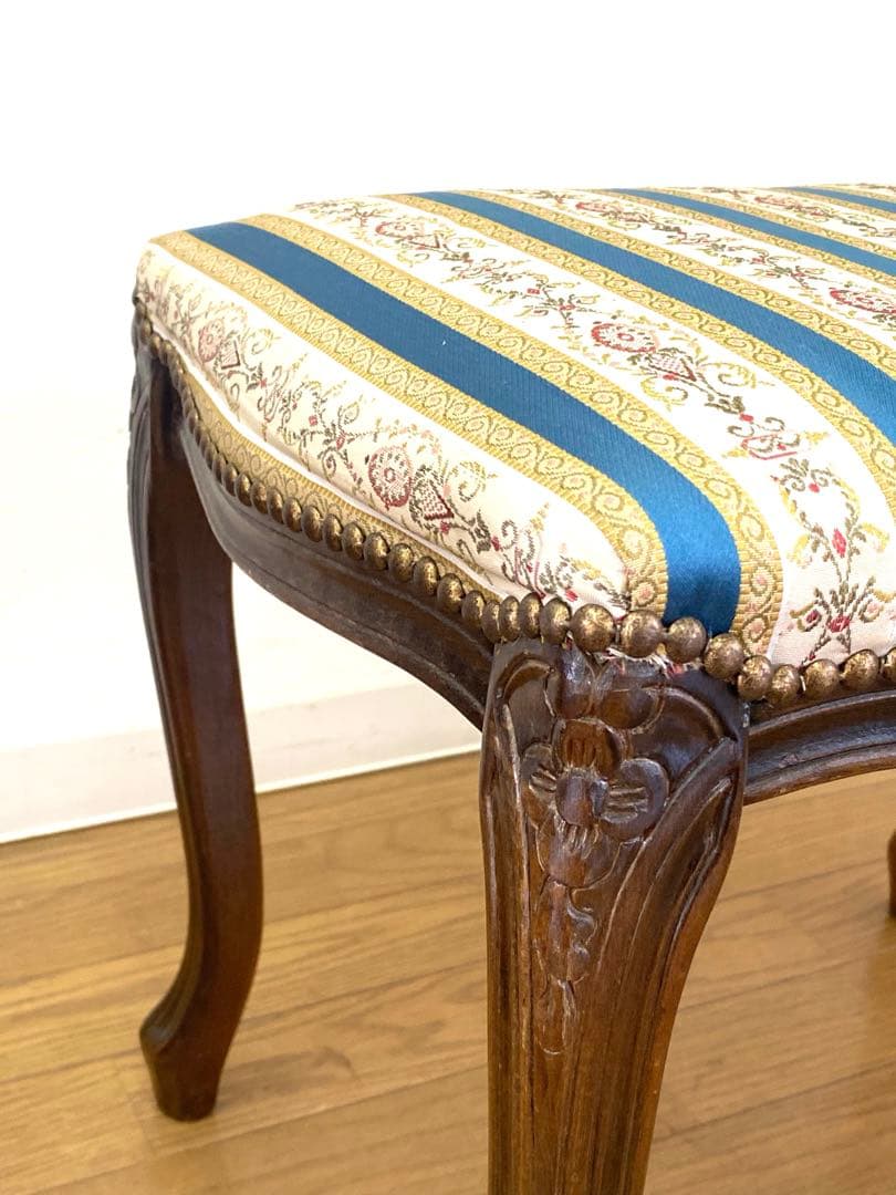 オットマン スツール 猫脚 木製 彫刻 アンティーク調