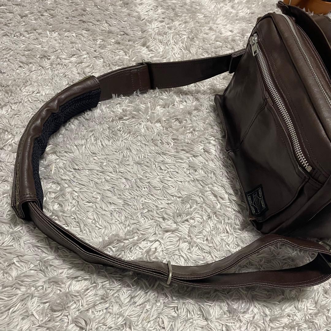 レア　ポーター ショルダーバッグ フリースタイル 2層 大容量 カメラバッグ