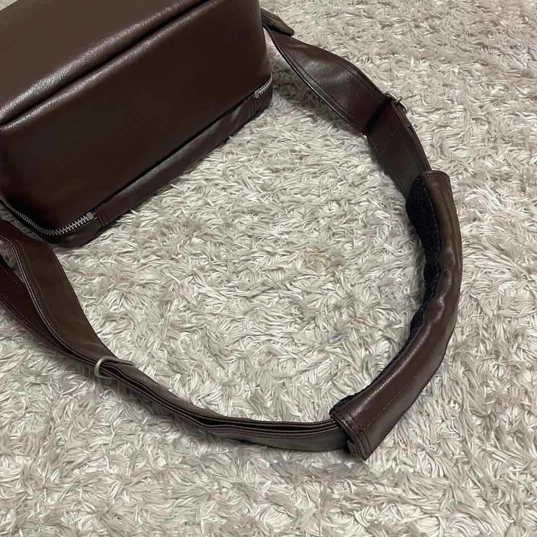 レア　ポーター ショルダーバッグ フリースタイル 2層 大容量 カメラバッグ