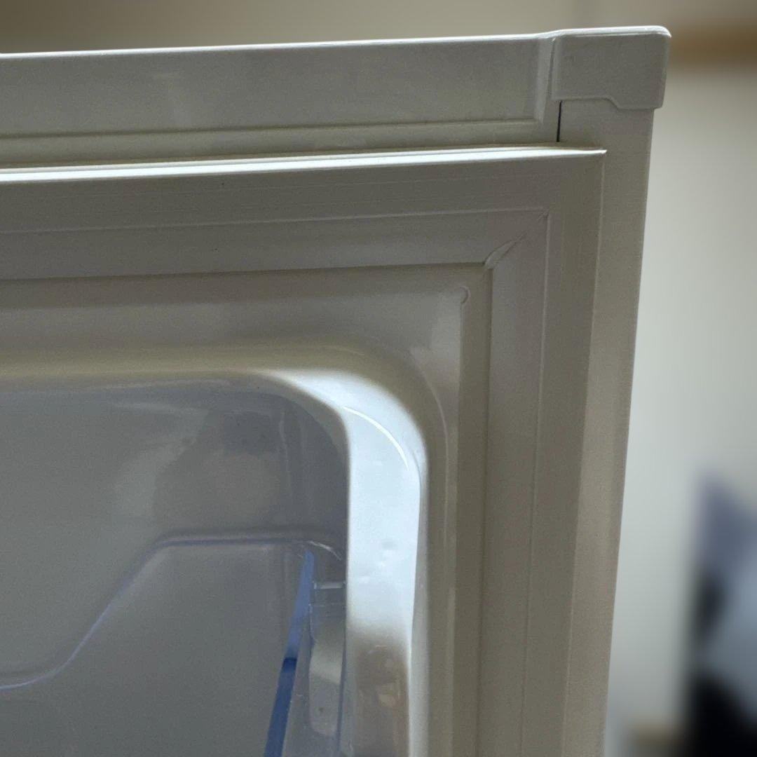 シャープ冷蔵庫　SJ-PD28J-W