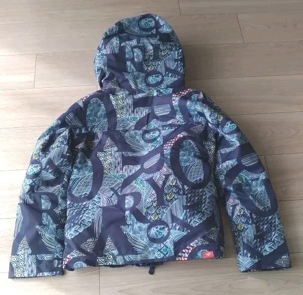 オーケン　　新品140cm ROXY JETTY GIRL