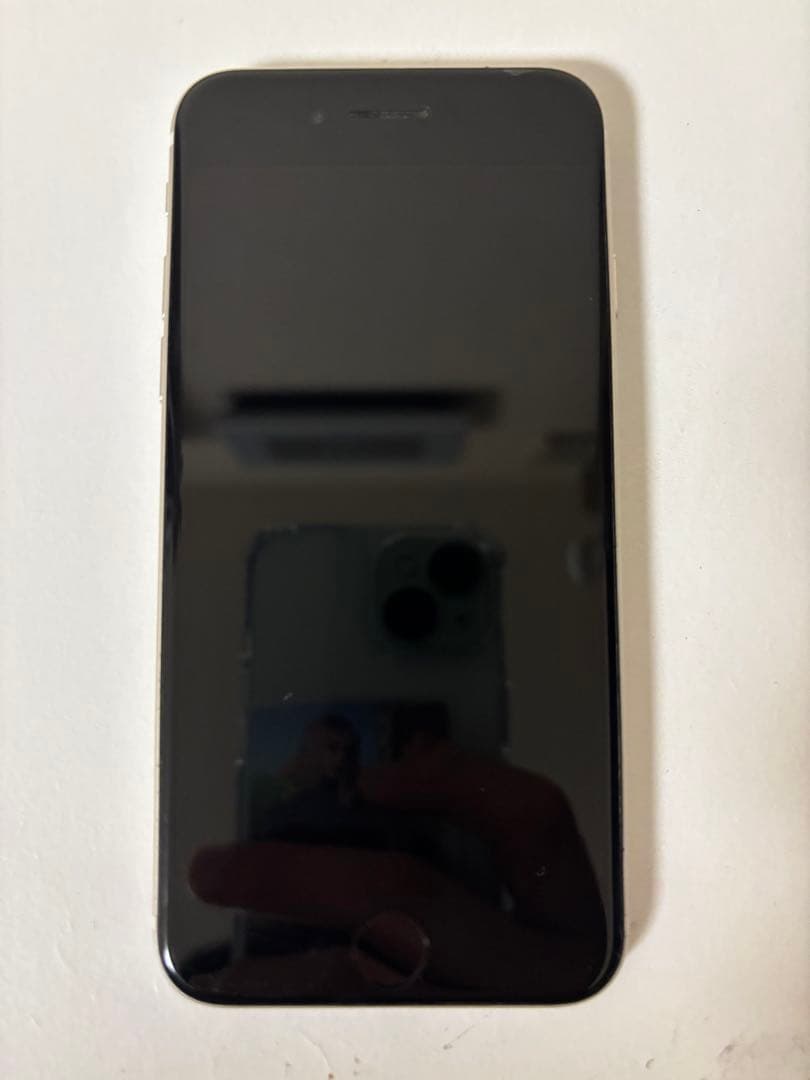 Apple iPhone SE3ホワイト 本体 付属品なし