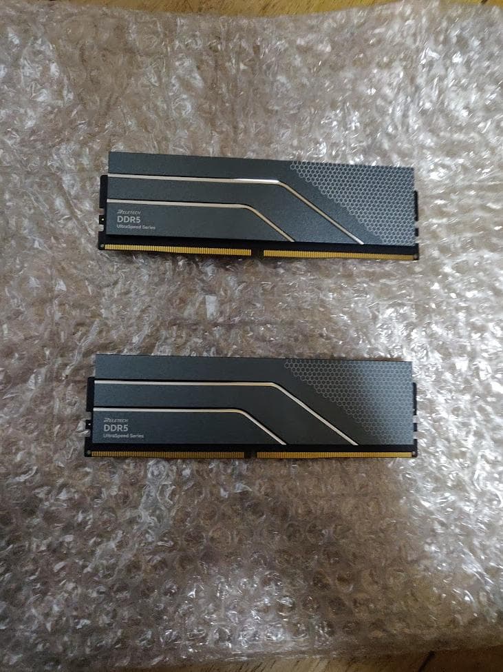 美品 DDR5 16G×2枚=32G PC5-48000(DDR5-6000)