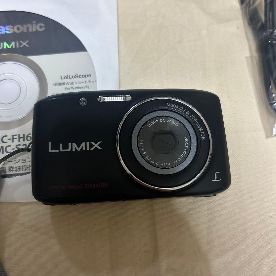 パナソニックデジタルカメラ LUMIX ルミックス DMC-S2