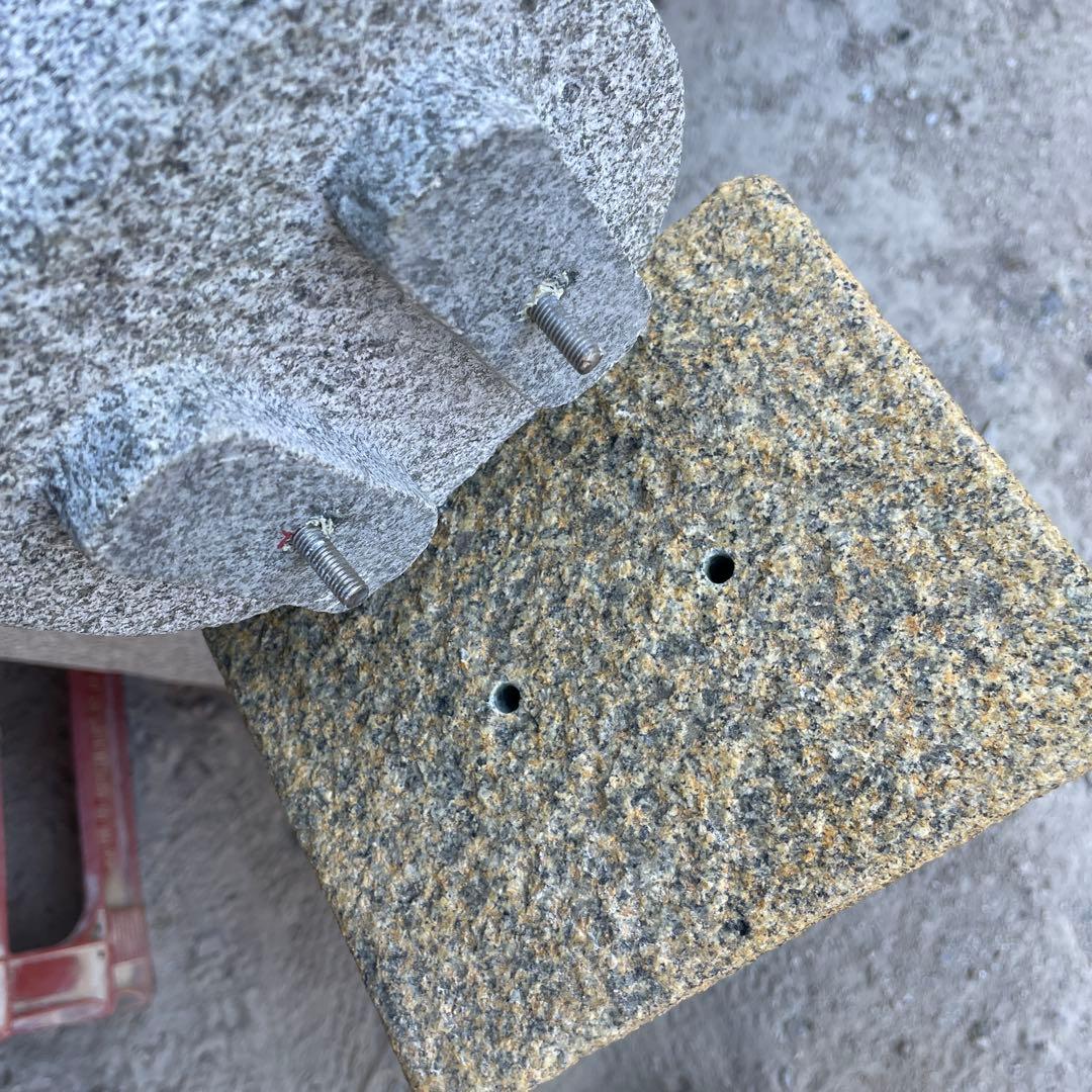 ベリー、おかえり石柱　ケロちゃん　手作り　御影石　玄関先セット品　置物