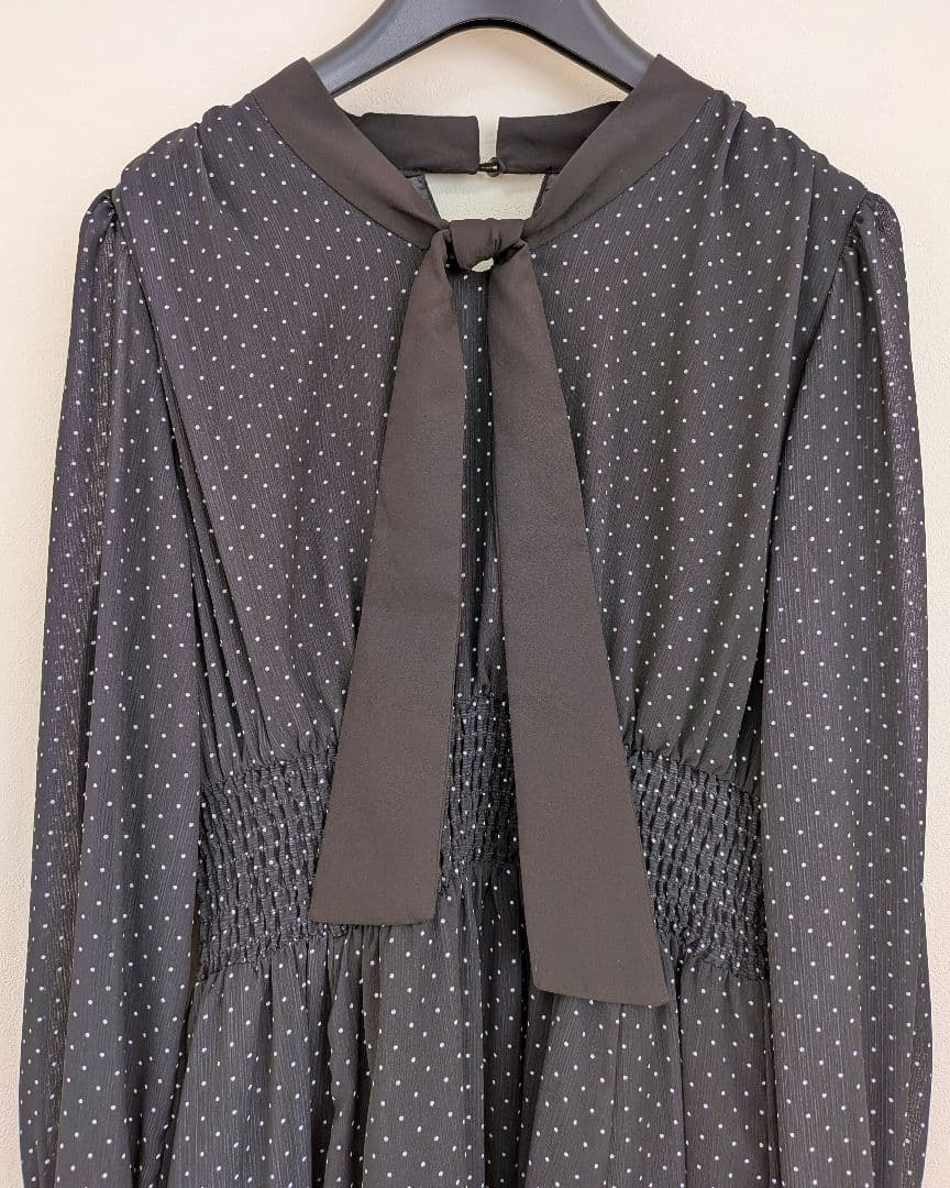 プロポーションボディドレッシング♡ボウタイ　ワンピース　シャーリング　ドット