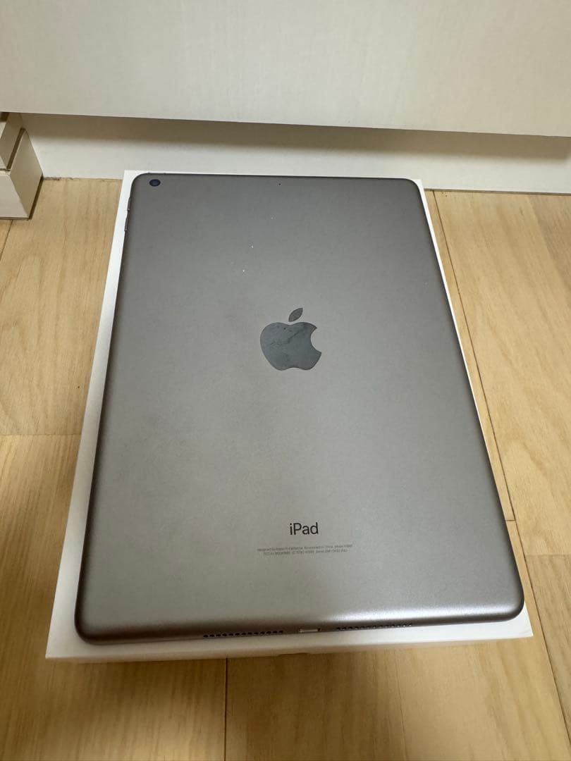 ドラえもん@Apple iPad 第6世代　WiFiモデル32GB