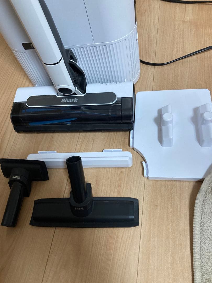 shark ハンディークリーナー CS150JAE 美品