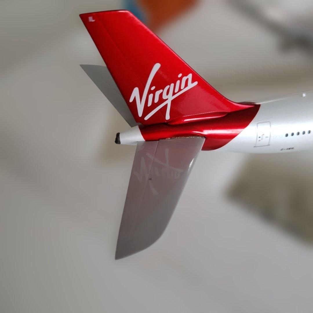 航空機・ヘリコプター Virgin Atlantic A340-600 Gemini 200