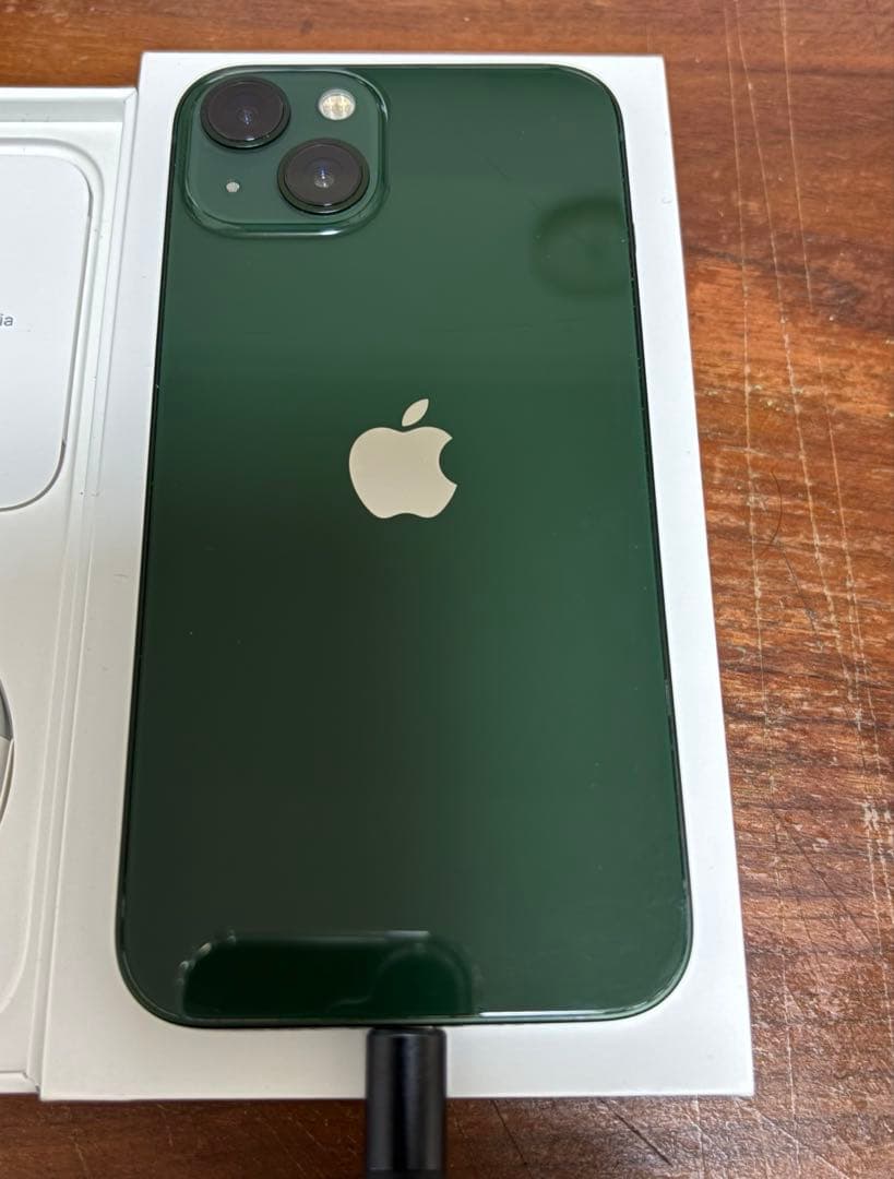Apple iPhone 13 グリーン128GB 美品　備品
