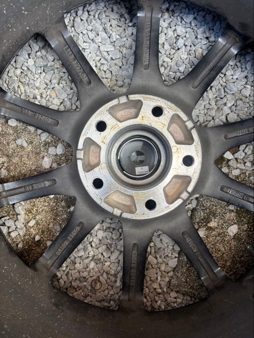 30アルファード用 スタッドレスタイヤ 4本セット