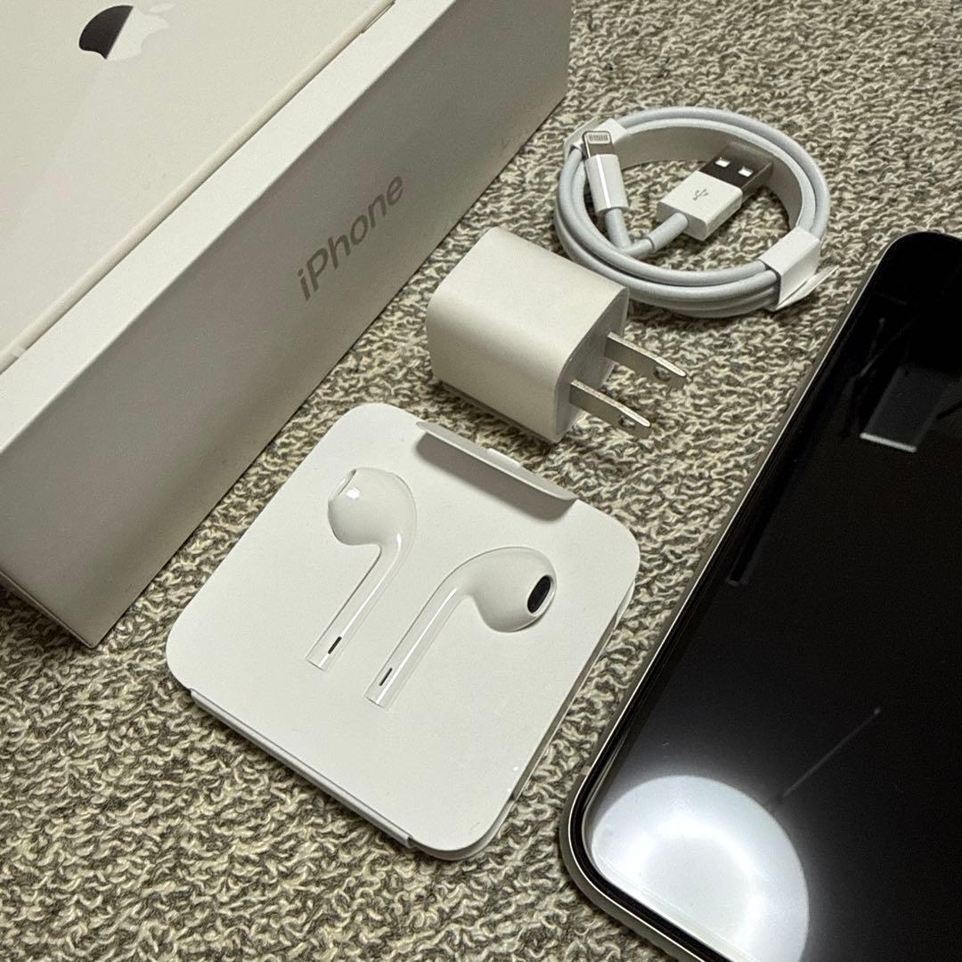 iPhone11 128GB ホワイト MWM22J/A simフリー