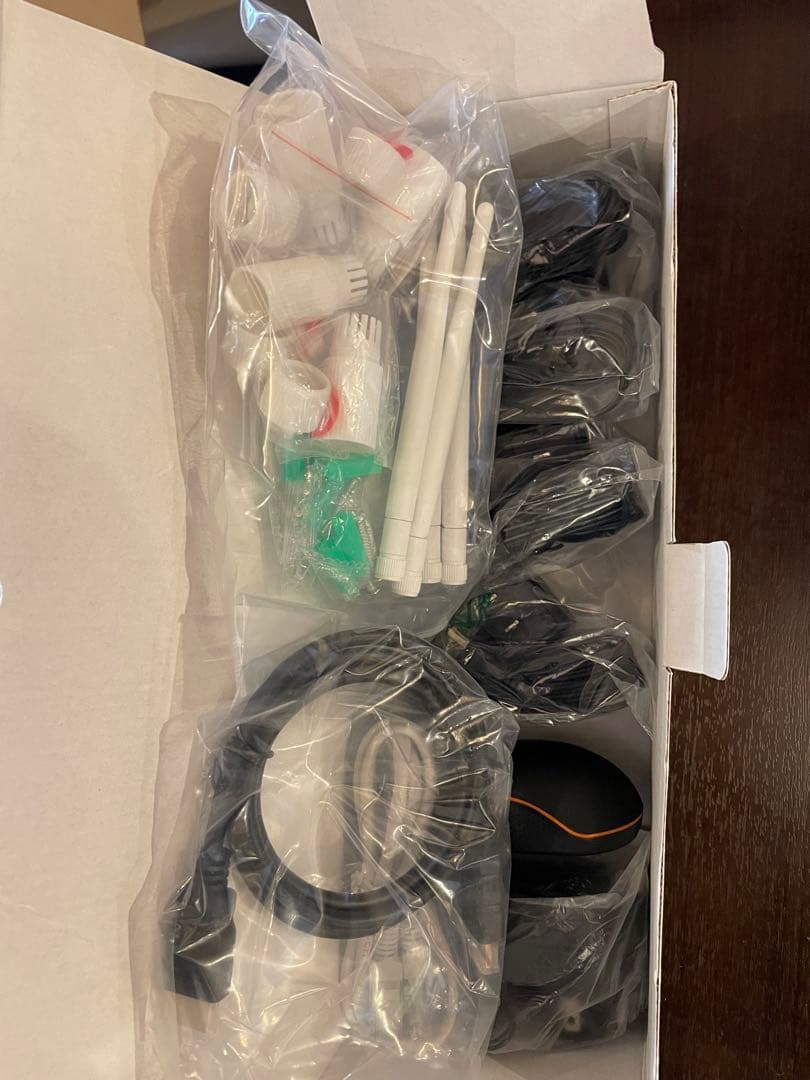 値下げしました　防犯カメラ　セット　新品　Cameras KIT Video