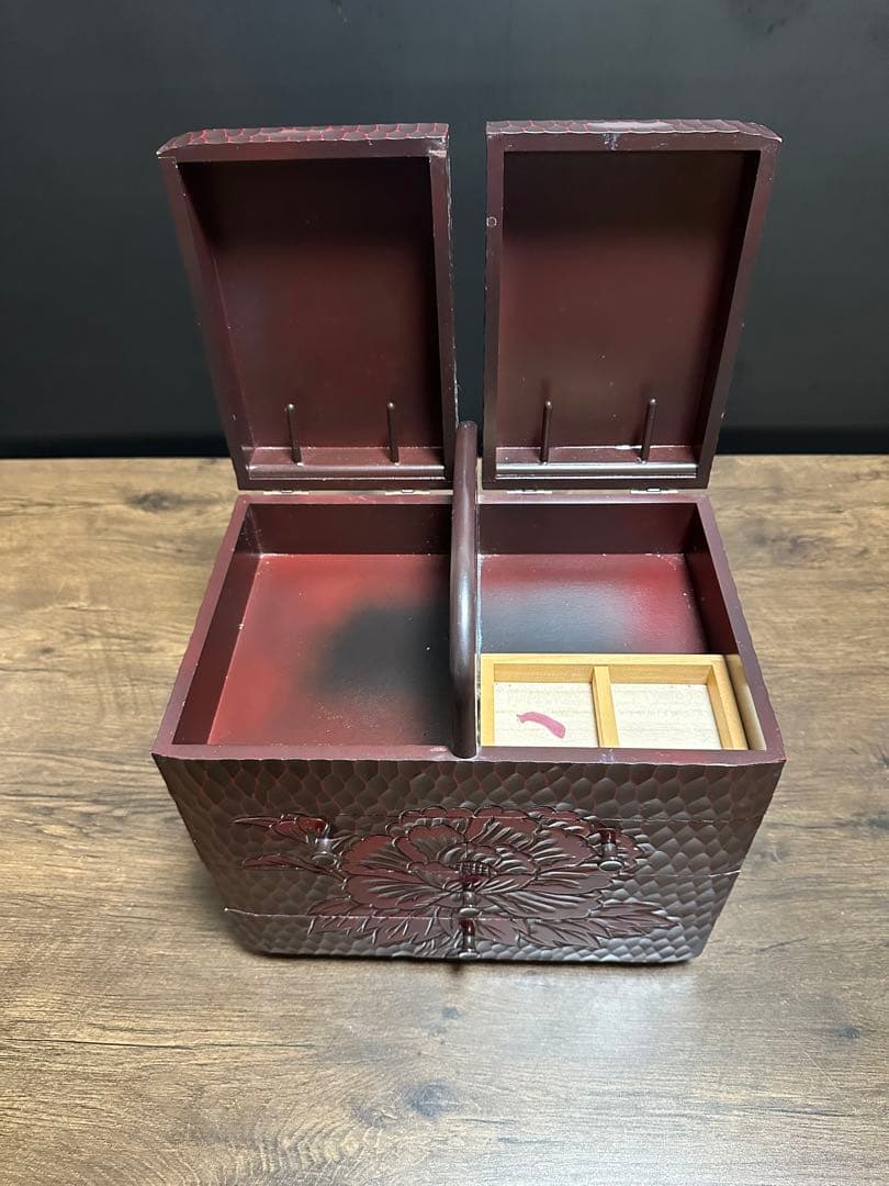 鎌倉彫　裁縫箱　ソーイングボックス