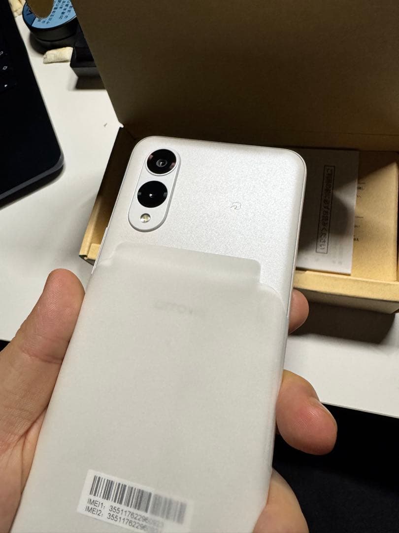 【未開封】arrows We2 本体一括購入・未使用／妻が気に入らず出品