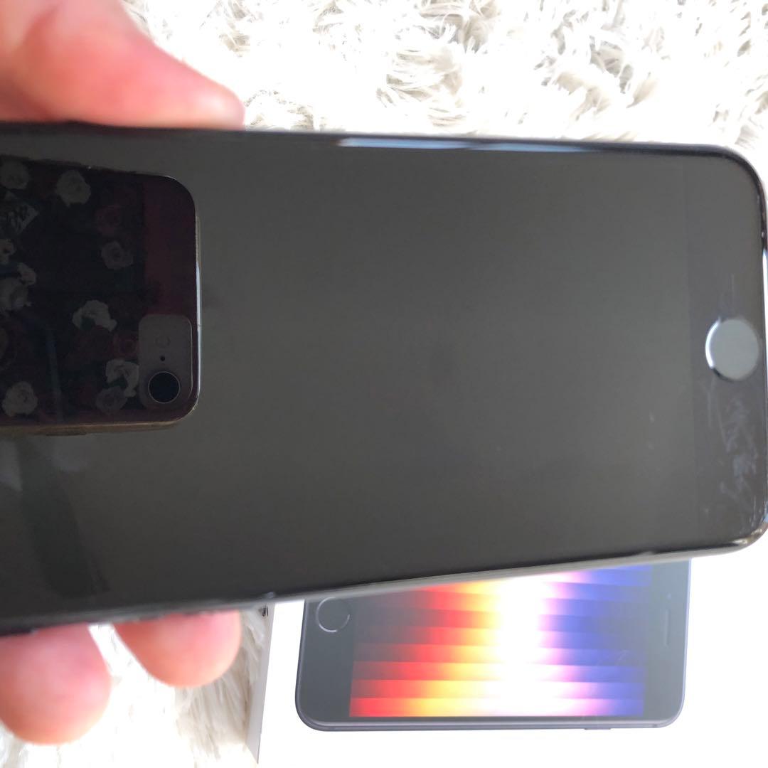 【美品】iPhone SE3 64GB SIMフリー 【即発送】 【付属品】