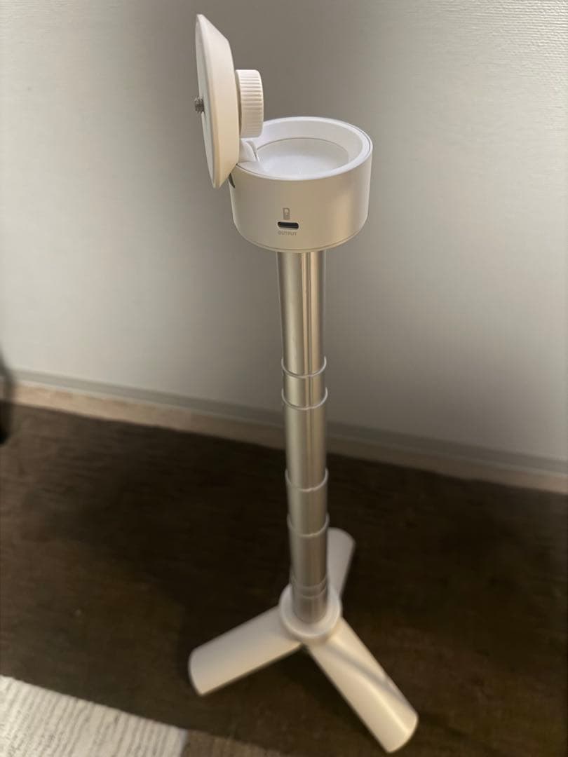 NEBULA パワーバンク三脚 Capsule Tripod 白 美品