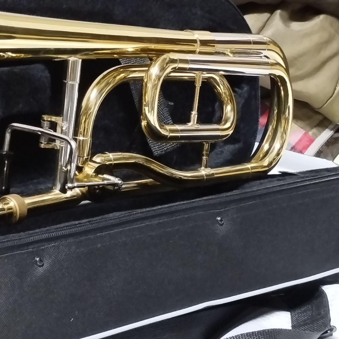 Soleil テナーバストロンボーン マウスピース、ケース付き 初心者　吹奏楽