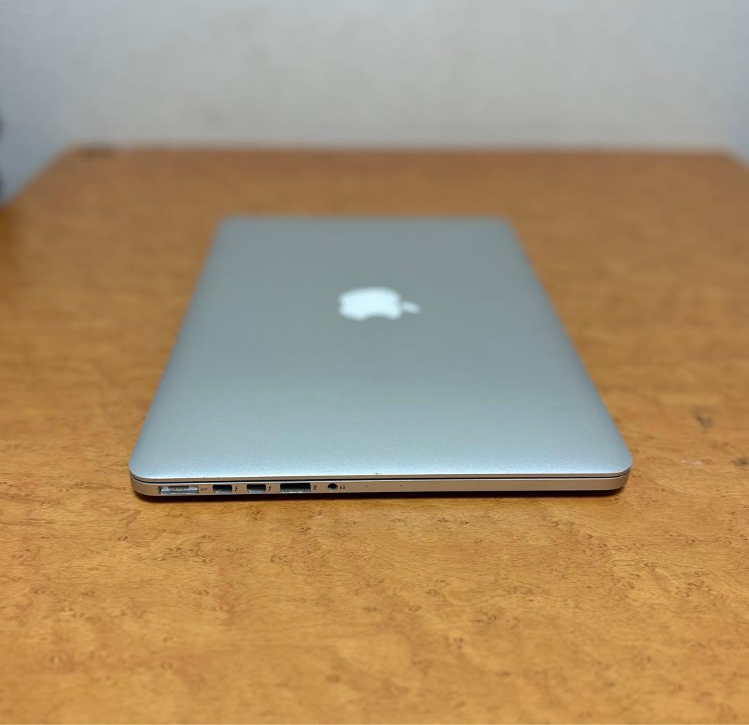 Macbook Pro 13インチ windows 11 pro