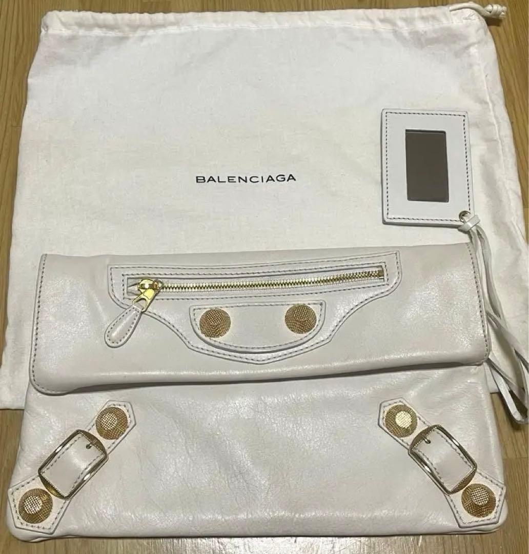 BALENCIAGAジャイアントエンべロープ　スタッズ　クラッチバッグ
