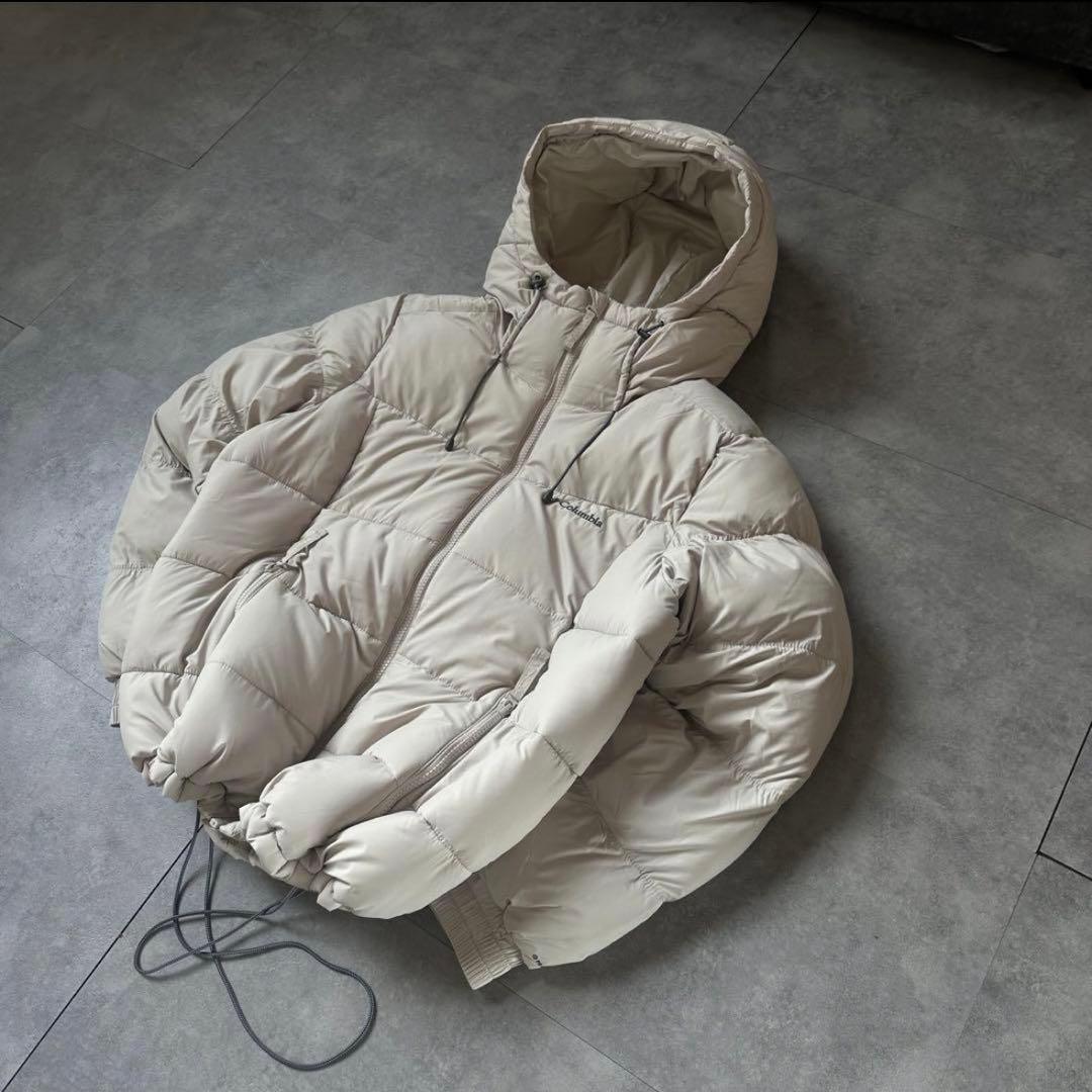 【希少カラー⭐️】極暖Columbia ダウンジャケット　ベージュ　白　極美品