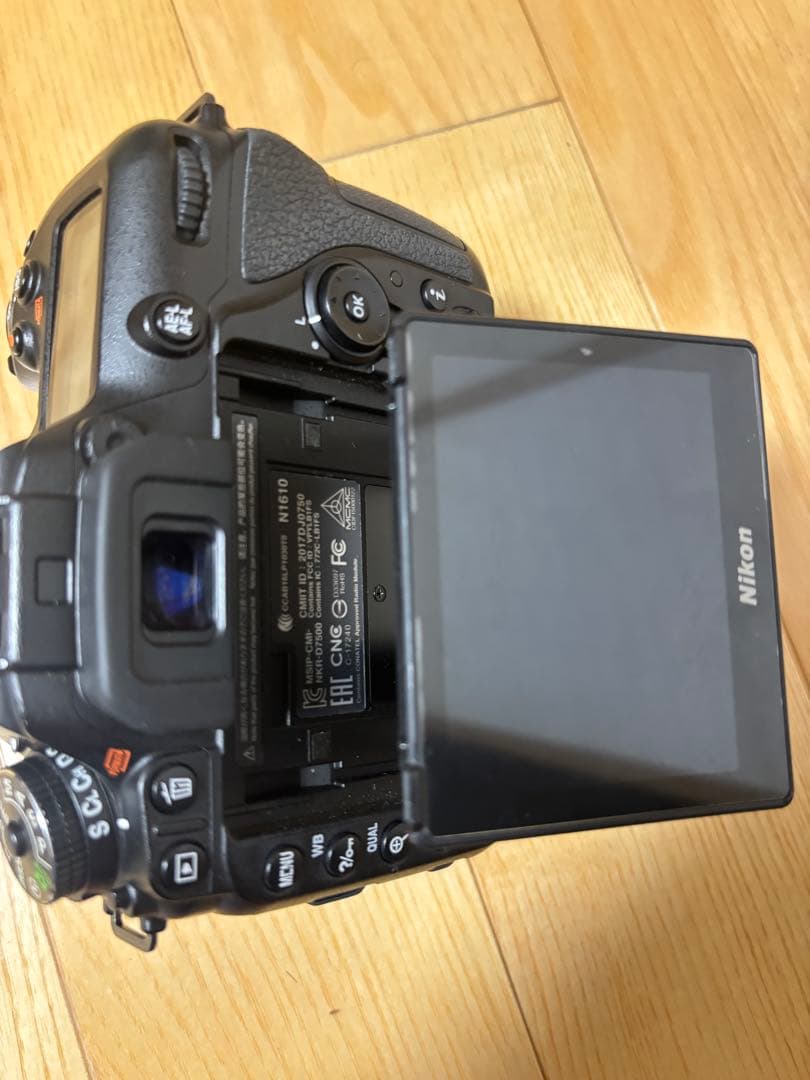 Nikon D7500 ボディ