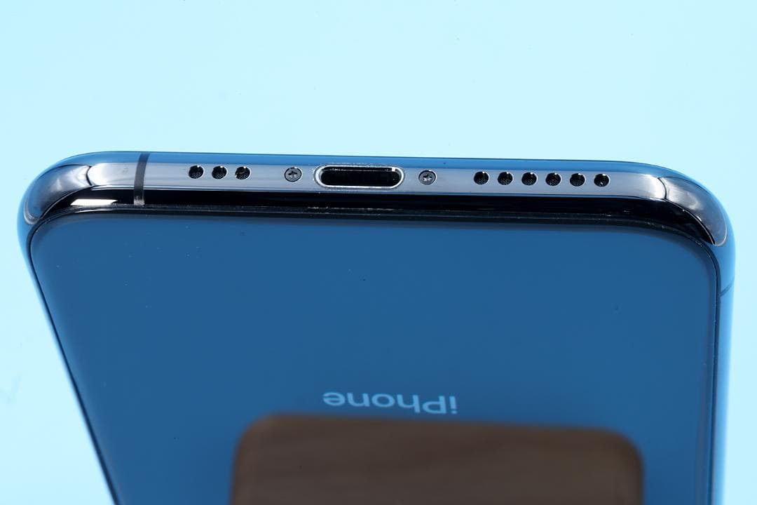 iPhoneXS 256GB スペースグレイ NTE02J（美品）