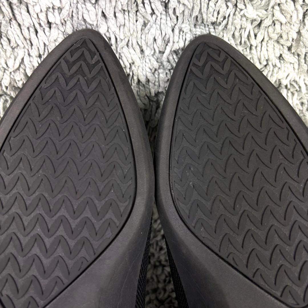 未使用級 VIVAIA ブラック ポインテッドトゥ フラットシューズ 24.5