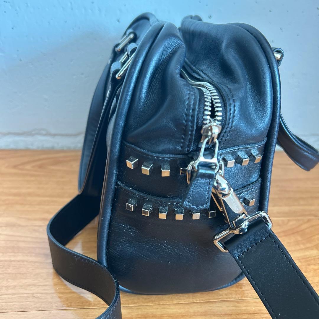 JACQUES LE CORRE スタッズ付き黒ハンドバッグ