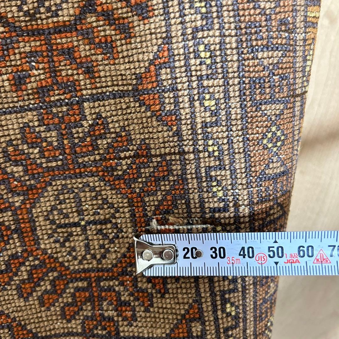 ペルシャ絨毯　トルクメン産　ヴィンテージラグ　トライバルラグ　190x114㎝