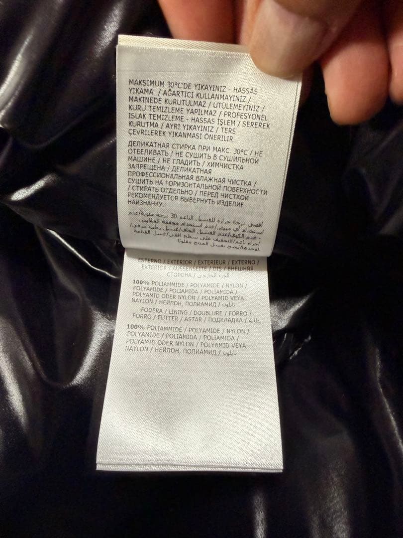 極美品 MONCLER モンクレール　MONTCLA モンクラー　　　黒サイズ3